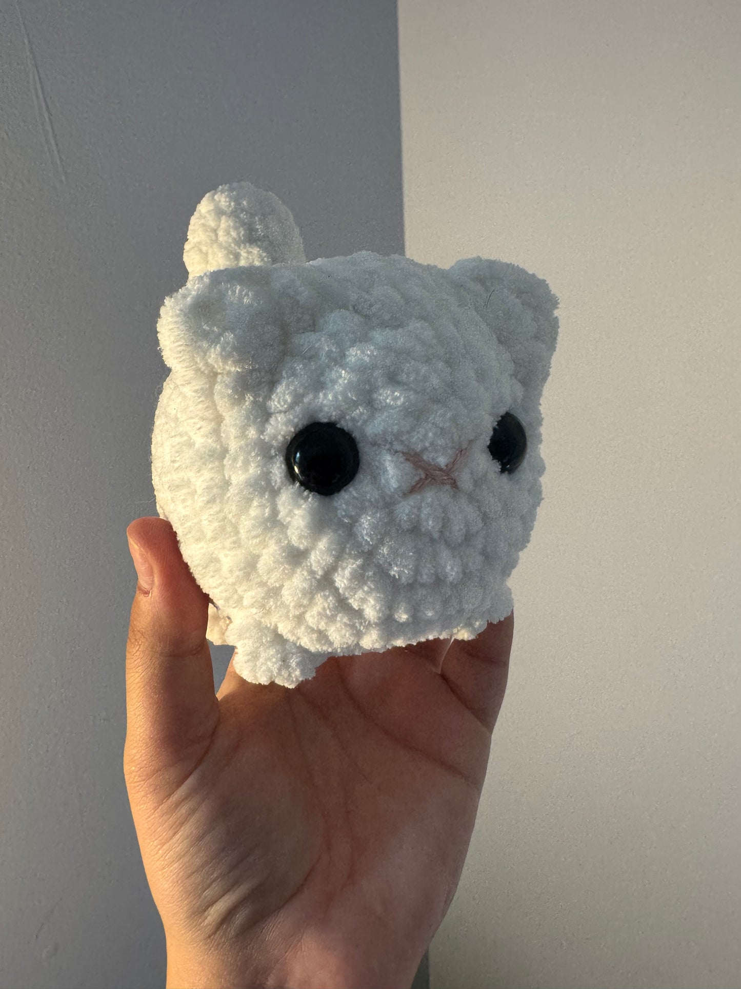 Medium Crochet Loaf Cat Amigurumi